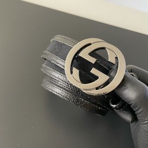 One authentic Gucci belt, Black